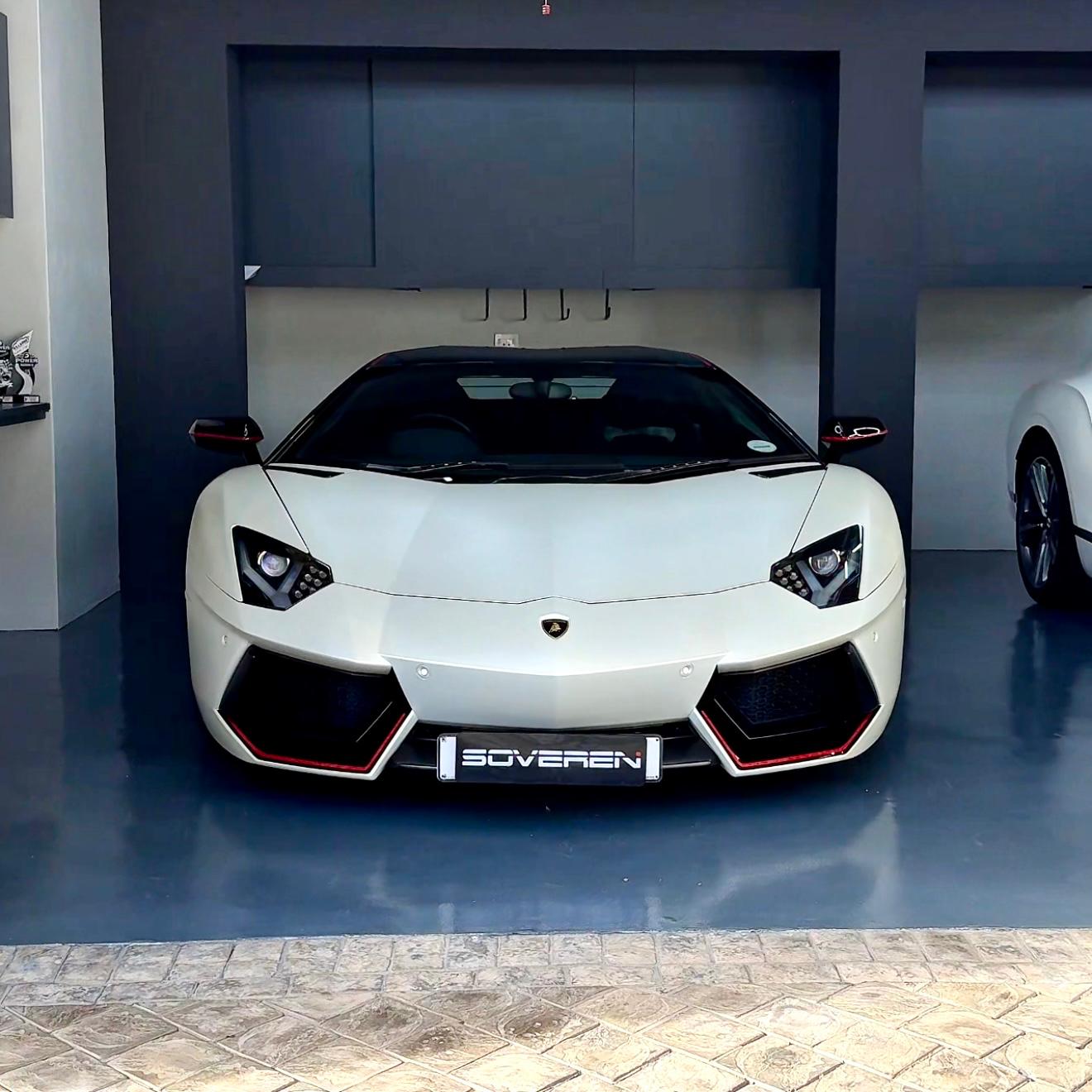 Lamborghini Aventador LP 700-4 Quick Release Number Plate Bracket
